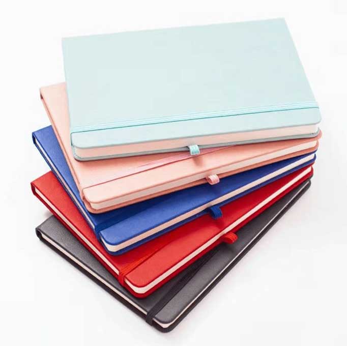 NOTEBOOK A5 MULTI COULEUR